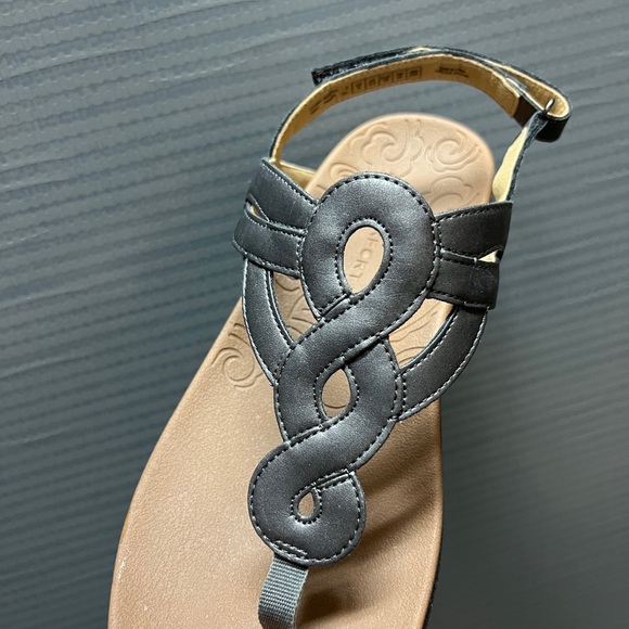 Pewter Rockport Ramona Sandals - 8 Wide - Picture 9 of 9